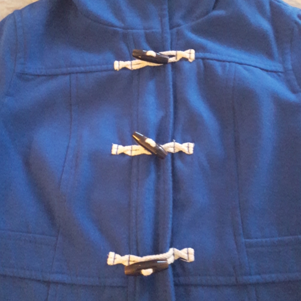 Coat~ - Picture 2 of 4